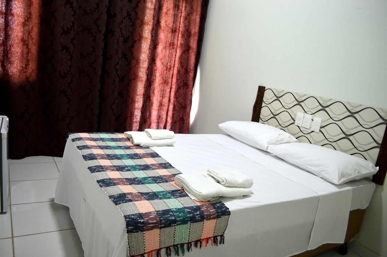 Canoas Hotel Poconé Extérieur photo